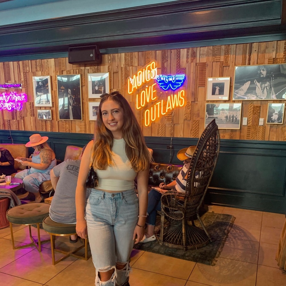 Meet your Posher, Gabrielle